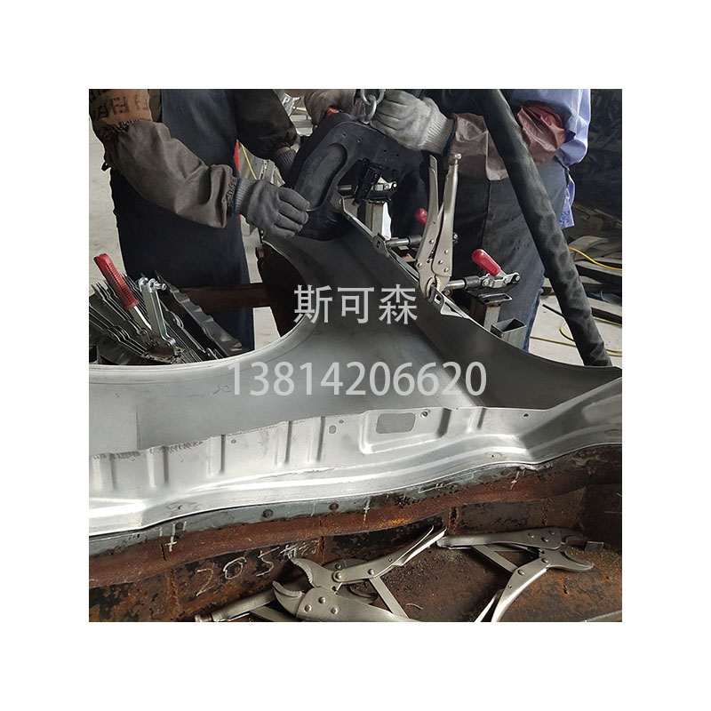 汽车翼子板SPR铆接机-定制